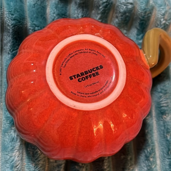 Starbucks ceramic pumpkin coffee mug - Picture 4 of 5